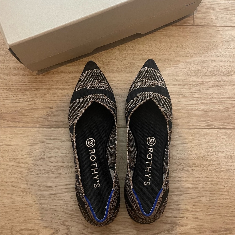 Rothy’s Point Holiday Gold Glitter Limited Edition